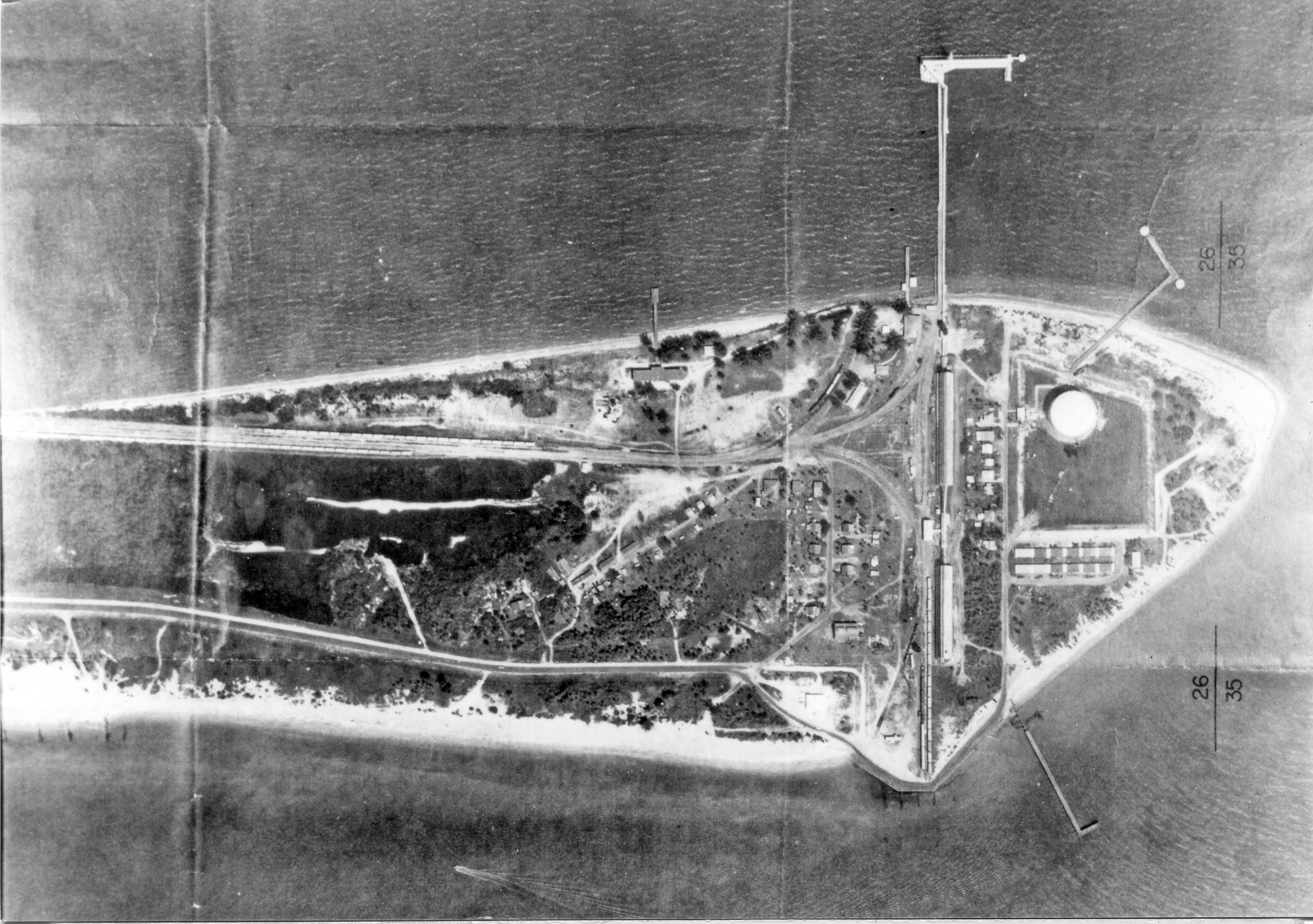 http://taplines.net/0307/chn04_files/bocagrandefromtheair.jpg