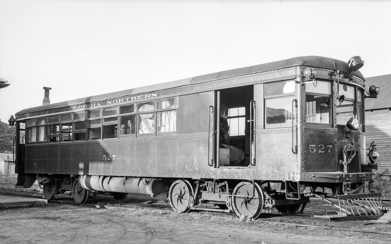 GN527